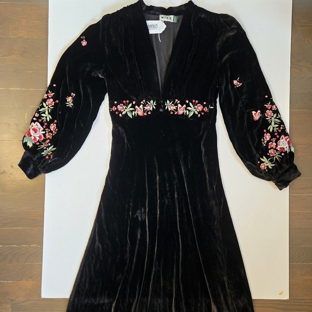 Rixo Emory Embroidered Silk-Velvet Gown black with floral/butterflys NWT sz 8 - Picture 3 of 15